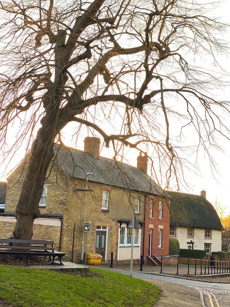 Bottom of the High Street